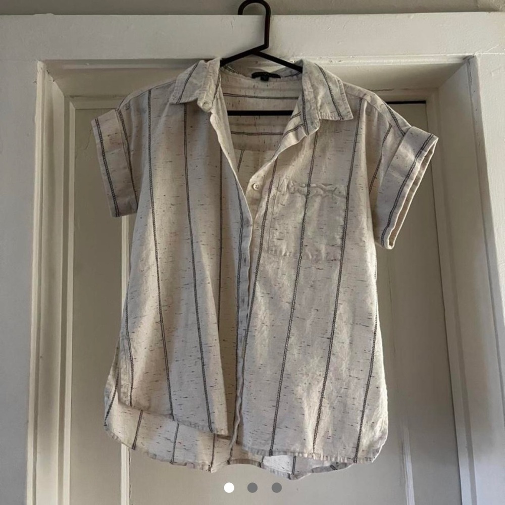 Cute, basic button down